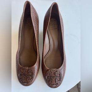Tory Burch wedge heels! Worn once! Great condition